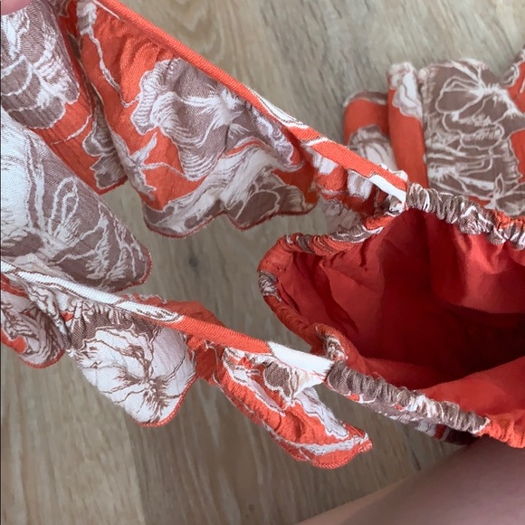 Floral cold shoulder/off the shoulder romper - Picture 6 of 7